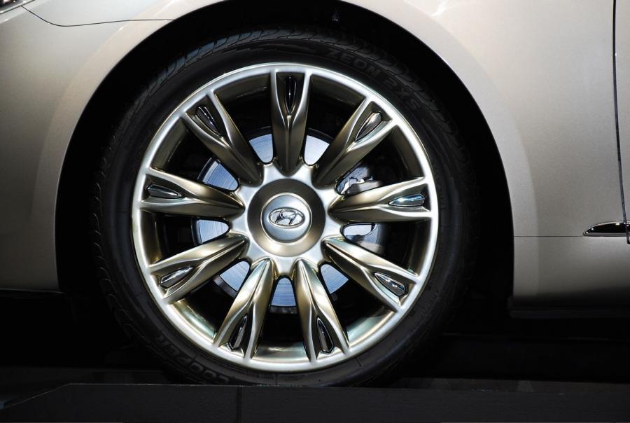  Hyundai Genesis Concept 2007 года  (фото 21 из 60)